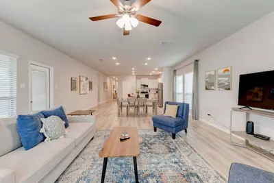Image de Spacious Haven for Workers in South Temple