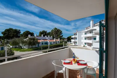 Image de Appartement 'Prainha Alvor 4 Bed' avec piscine privée, terrasse privée et Wi-Fi