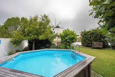 Image de Maison de vacances 'Moinho Das Esteveiras' avec vue sur la mer, piscine privée et terrasse privée