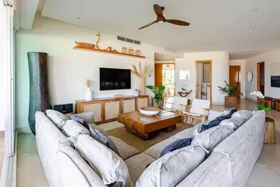 Image de Beachfront Luxury Condo 5 Bedrooms