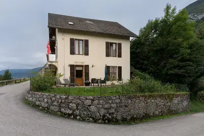 Image de Appartement 'La Sabaudia En Chartreuse' avec vue sur les montagnes, terrasse privée et Wi-Fi