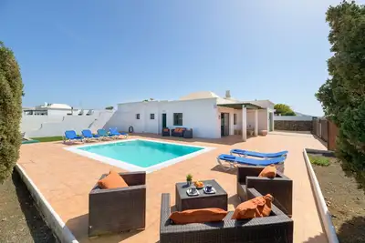 Image de Maison de vacances 'Vista De La Montaña' avec vue sur les montagnes, terrasse privée et Wi-Fi