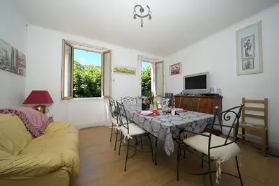 Image de Maison d'hôtes 'Chambre Verte' avec vue sur les montagnes et Wi-Fi