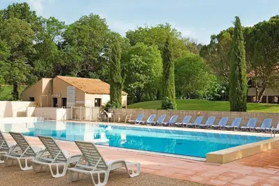 Image de Appartement cosy | Salle de Fitness, Piscines, Spa