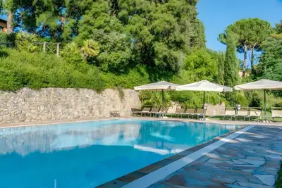 Image de Appartement 'Mano Mano Rota' avec piscine partagée, jardin privé et Wi-Fi