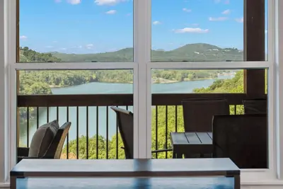 Image de Labor Day Open, Table Rock Lake Views, Free Daily Attraction Tickets, Cmty Amenities w Pools