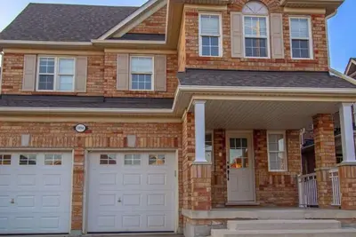 Image de Cozy Modern Basement apartment in Mississauga near all the happening places.