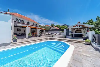 Image de Holiday Home Luce with Pool, Ljubitovica, Croatia