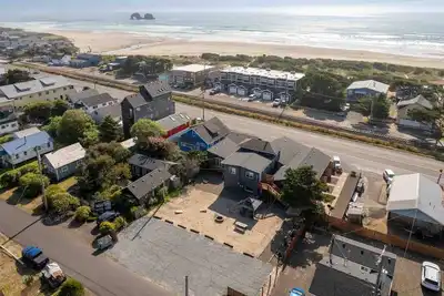 Image de Great Deals on Summer Stays!