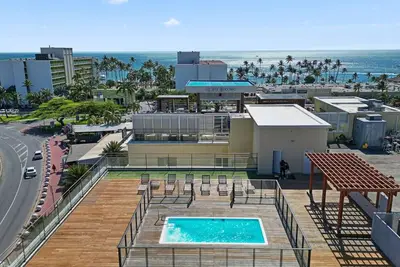 Image de Luxury Palm Beach Condo | The Cove 103 by Bocobay