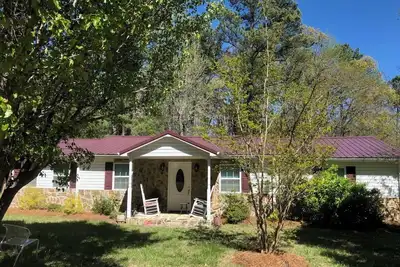 Image de Charming 3-Bdrm cottage w\/ WiFi, Ac in peaceful Staley, Nc. Greensboro\/Asheboro