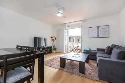 Image de Downtown Spacious 2-Bedroom Luxury Apartment 3b