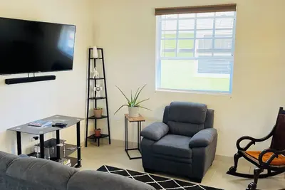 Image de Gaia Barbados! 2 Bd Home 5min walk to the beach