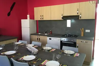 Image de Maison spacieuse pour 8 pers avec jardin, terrasse, Wifi, proche commerces et attractions culturelles