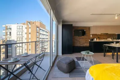 Image de Chic Studio Retreat Steps from Costanera Center