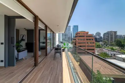 Image de Exclusivity and comfort steps away from the metro