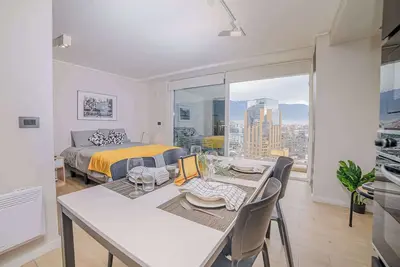 Image de Luxury and Exclusivity in the Heart of Providencia