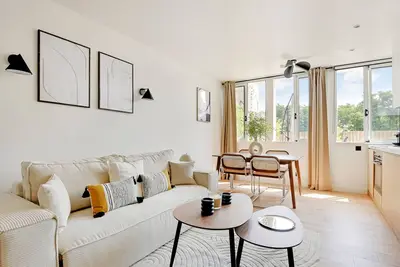 Image de Un Ravissant 1-Ch/1SdB avec Terrasse Ă Daumesnil - Bois de Vincennes
