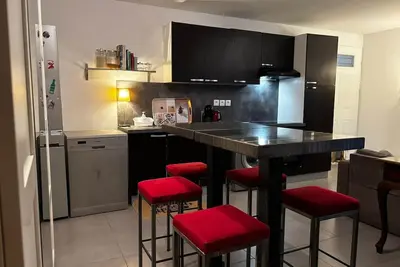 Joli appartement dans petite résidence privée, très calme
