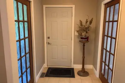 Image de A Cozy Country House - Family Sized w\/ Game Room and Large Property!