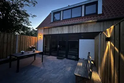Image de Neugebautes Ferienhaus fĂĽr 4 Personen im Herzen des Badeortes Domburg!