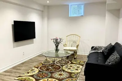 Image de Entire two bedroom apartment in Richmond hill