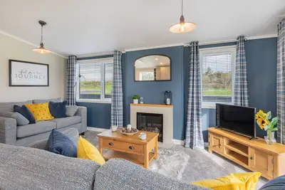 Image de Oak Tree Lodge - timber holiday lodge that sleeps 4 guests in 2 bedrooms