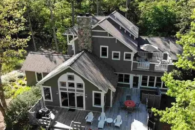 Image de Cozy 4-bedroom house in enchanting Glen Arbor with Ac, WiFi