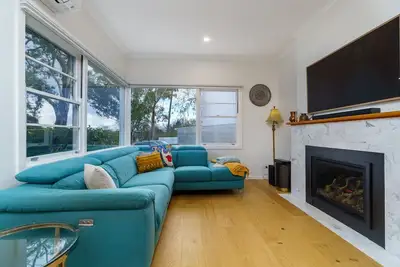 Serene 3br Haven in Ainslie - Ideal Getaway