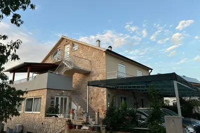 Appartement de deux chambres avec le balcon Jelsa, Hvar (A-4040-b)