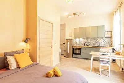 This condominium is a 0 bedroom(s), 1 bathrooms, located in Beausoleil, Provence-Alpes-Côte d'Azur.