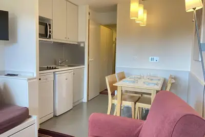 Image de À 20m des pistes de ski, 1er étage, vue montagne, télévision, casier à ski, 27m², Avoriaz