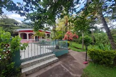 Image de Cozy cabin in quaint Masaya with Ac. 25 min from Managua