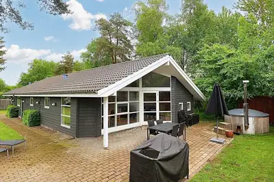 Image de Maison de vacances pour 10 a Væggerløse