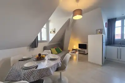 Image de Appartement bord de plage avec piscine