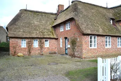 Image de Vacation home for up to 5 people in Alkersum opposite the museum