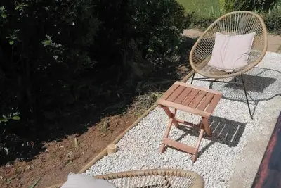 Image de Appartement cocooning à 2 pas de la forêt et à 15 minutes de la ville.