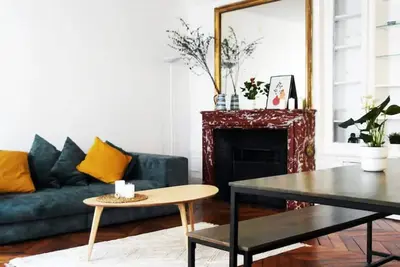 Image de Appartement Cosy au Cœur de Paris, Spacieux et Paisible