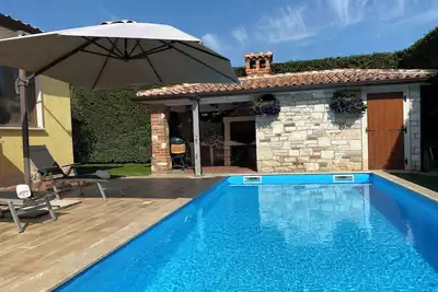 Image de Nice comfortable villa with pool 5 minutes from the beach in Istria, Croatia.