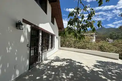 Image de This cabin is a 2 bedroom(s), 1 bathrooms, located in San Sebastian del Oeste, Jalisco.