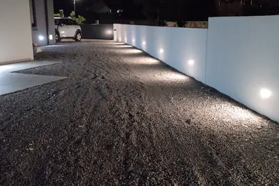 Image de Spacious and modern apartment with large terrace and large garden