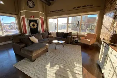 Image de Modern Loft in Historic Building on Main Street
