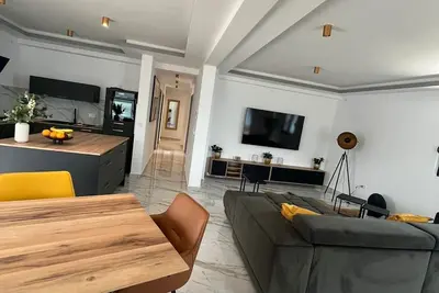 Image de Penthouse/ Apartment mit Meerblick in der Bucht von Kotor