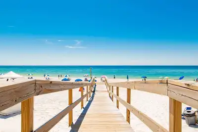 Image de Aug 2-6 Open! Oceanfront Grnd Level Condo, Great for a Couple or Small Family, 2 Pools