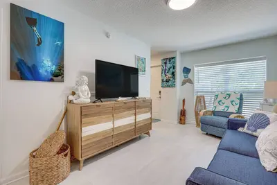 Image de Fernandina Beach Townhome w/ Patio: Walk to Beach!