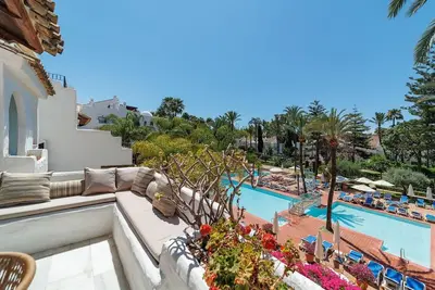 Image de Modern 2 Bdrms La Alcazaba Resort Puerto BanĂşs
