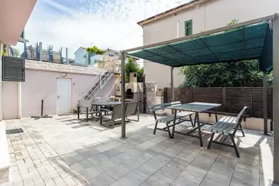 Image de Beautiful luxury house w. sea view & outside space