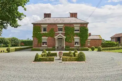 Image de Luxury 8 bedroom manor sleeping 23 guests