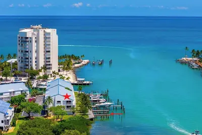 Image de Kokomo on Coco Plum at the Bonefish Yacht Club wit