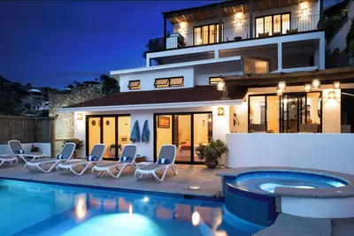 Image de Villa Ysabel: Remodeled Ocean-View Pedregal Escape